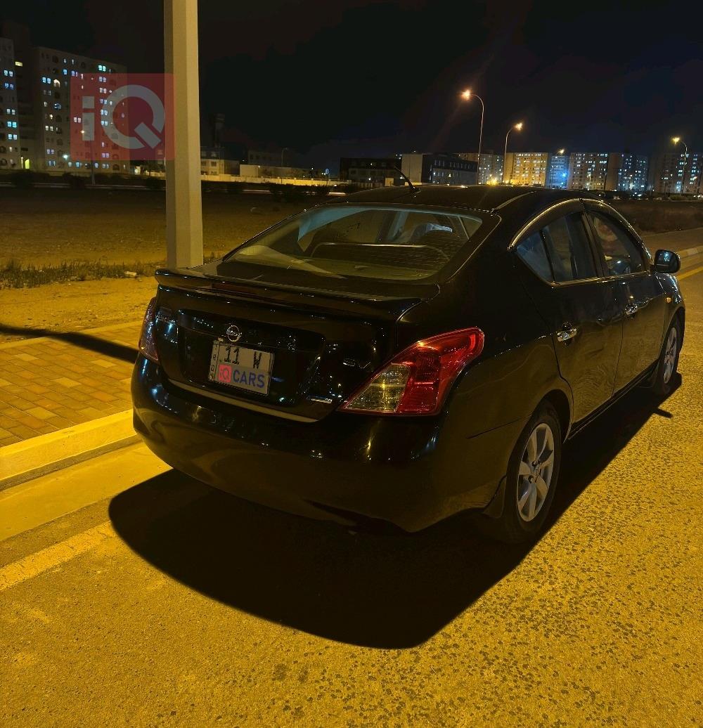 نيسان فيرسا